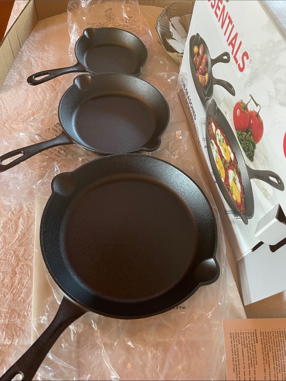 Essentials Black Pre-Seasoned Cast Iron Skillet Set - 3 Piece. Brand New in box